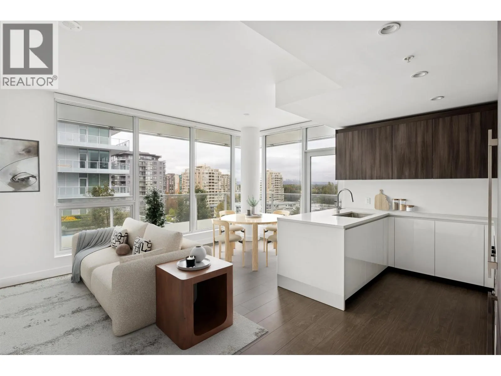 1012 8133 COOK ROAD
