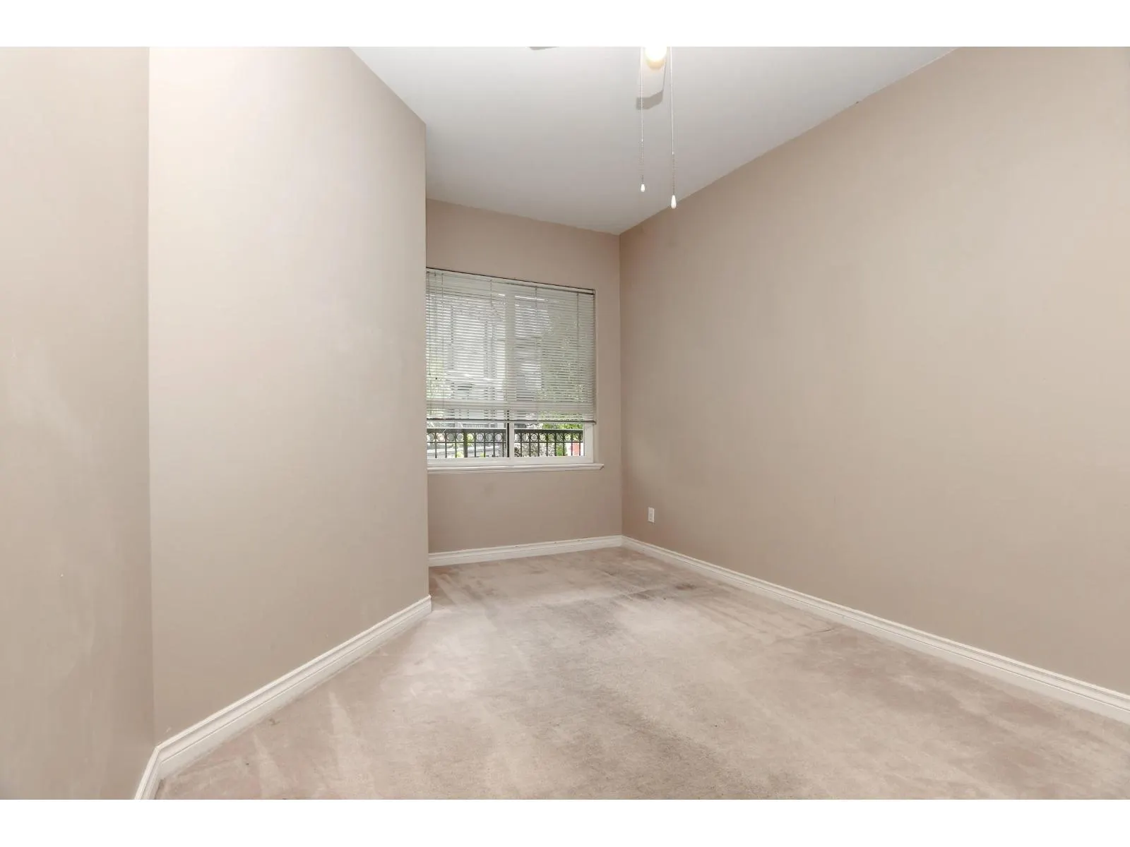 2307 8485 YOUNG ROAD|Chilliwack Proper South