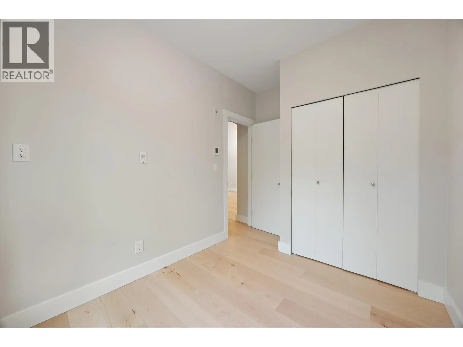 603 7478 BYRNEPARK WALK
