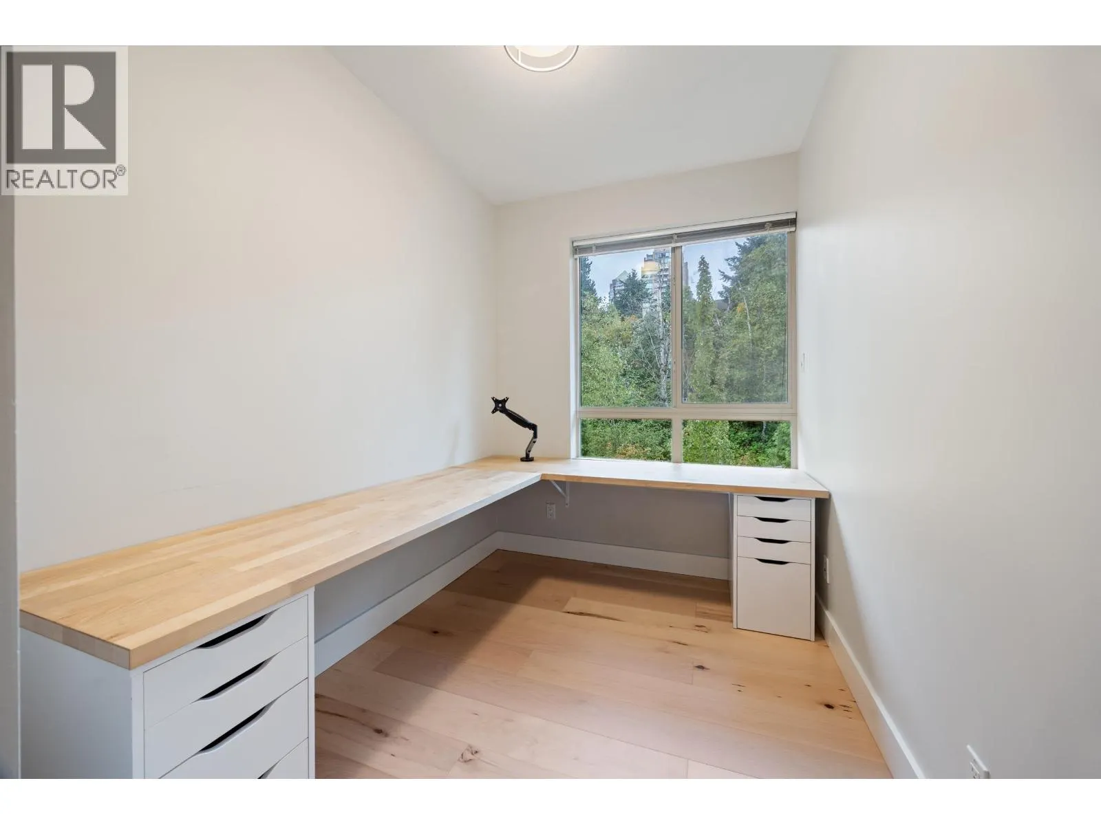 603 7478 BYRNEPARK WALK