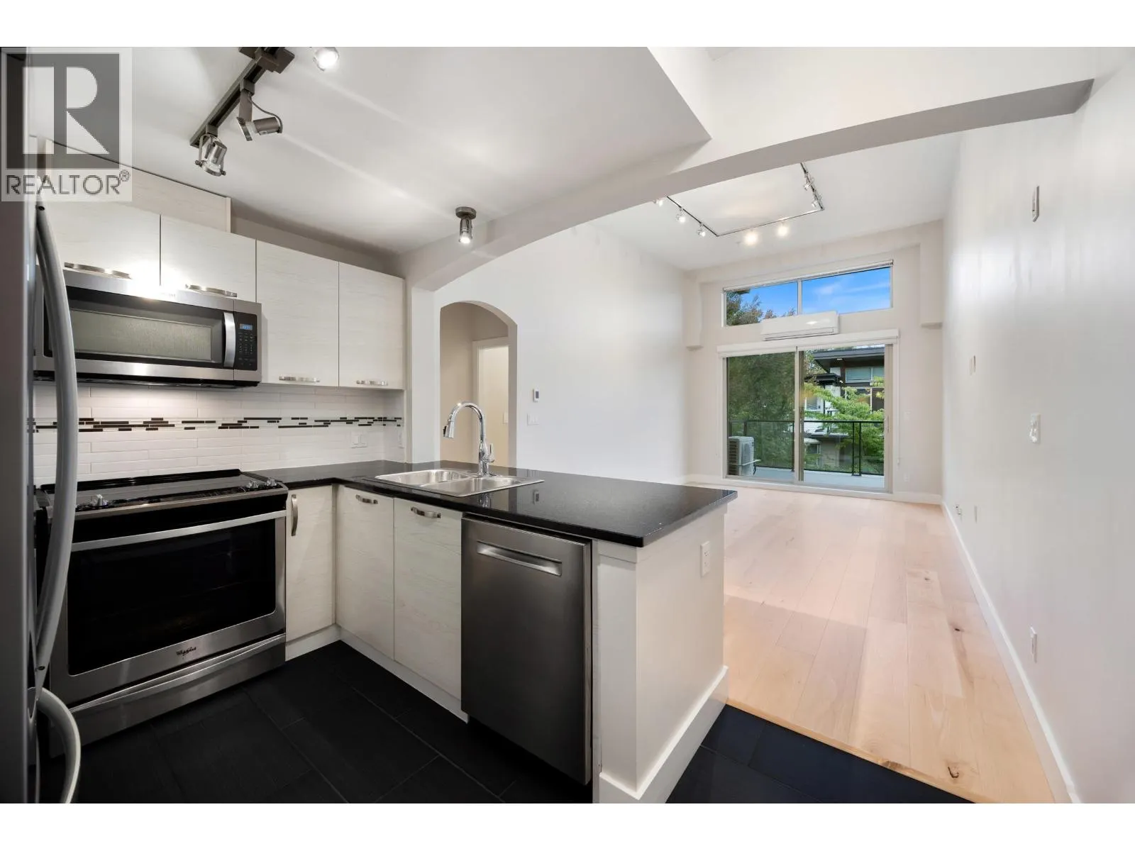 603 7478 BYRNEPARK WALK