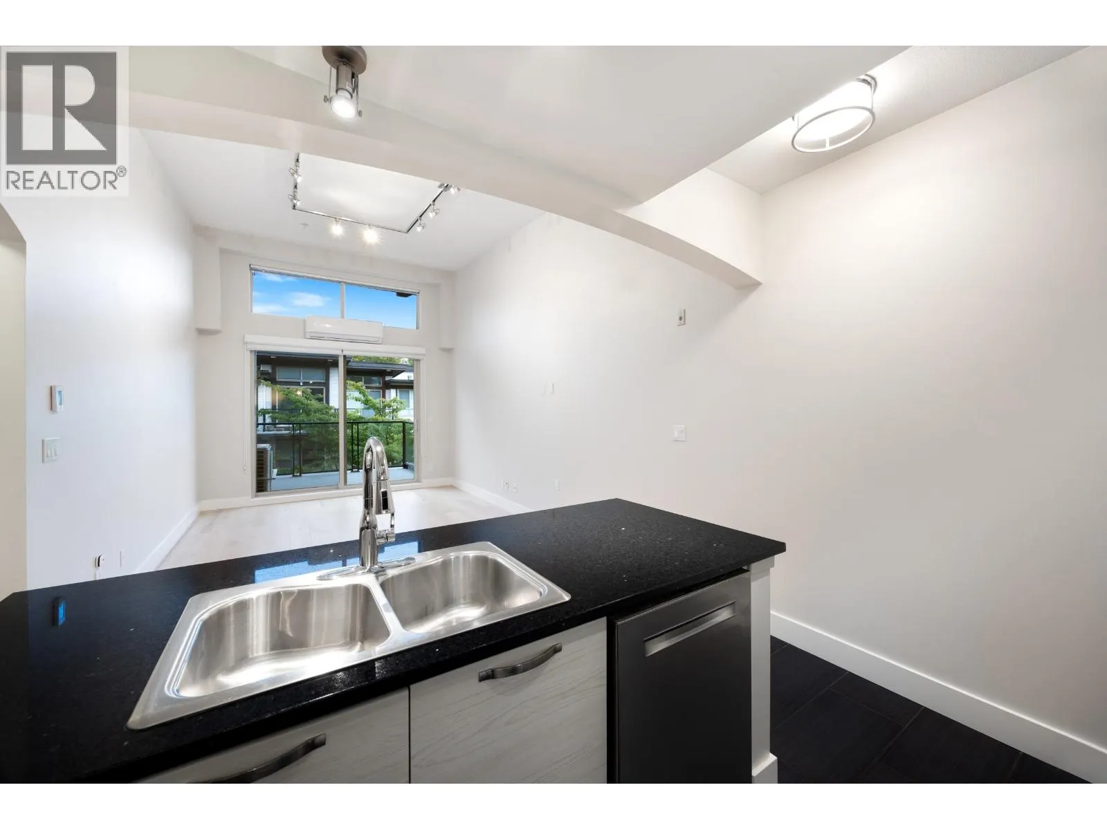 603 7478 BYRNEPARK WALK
