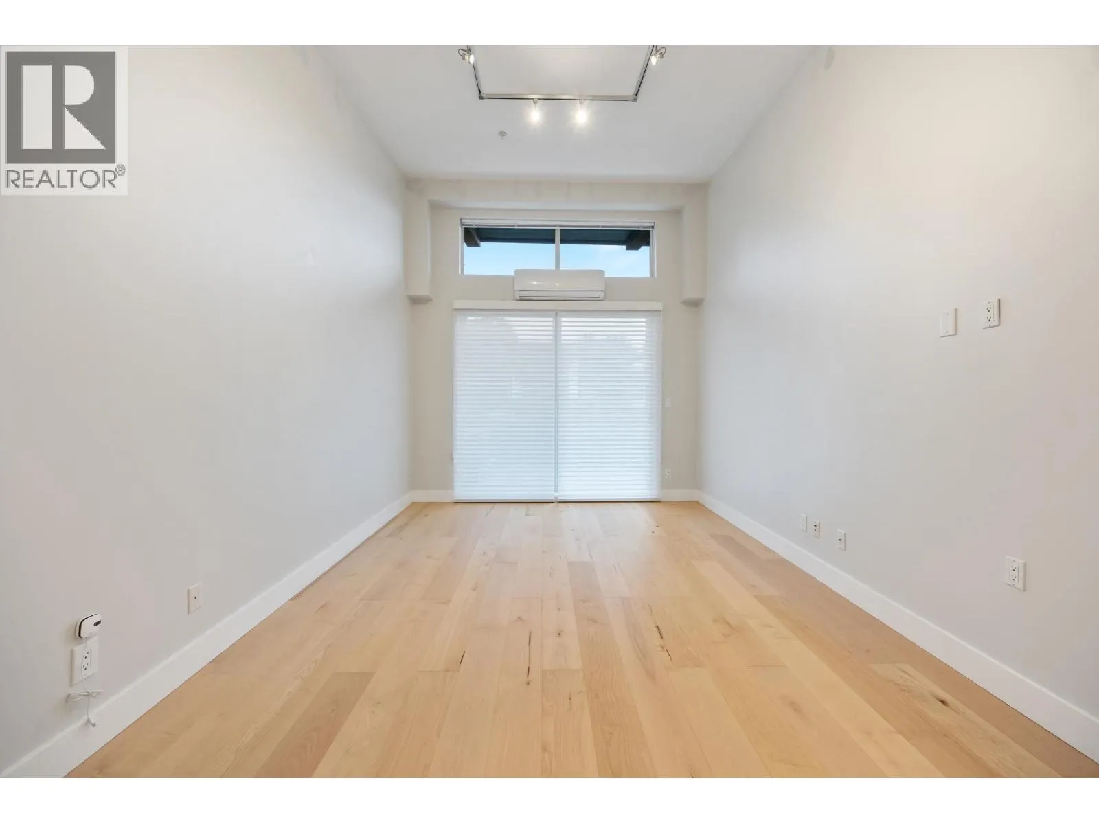 603 7478 BYRNEPARK WALK