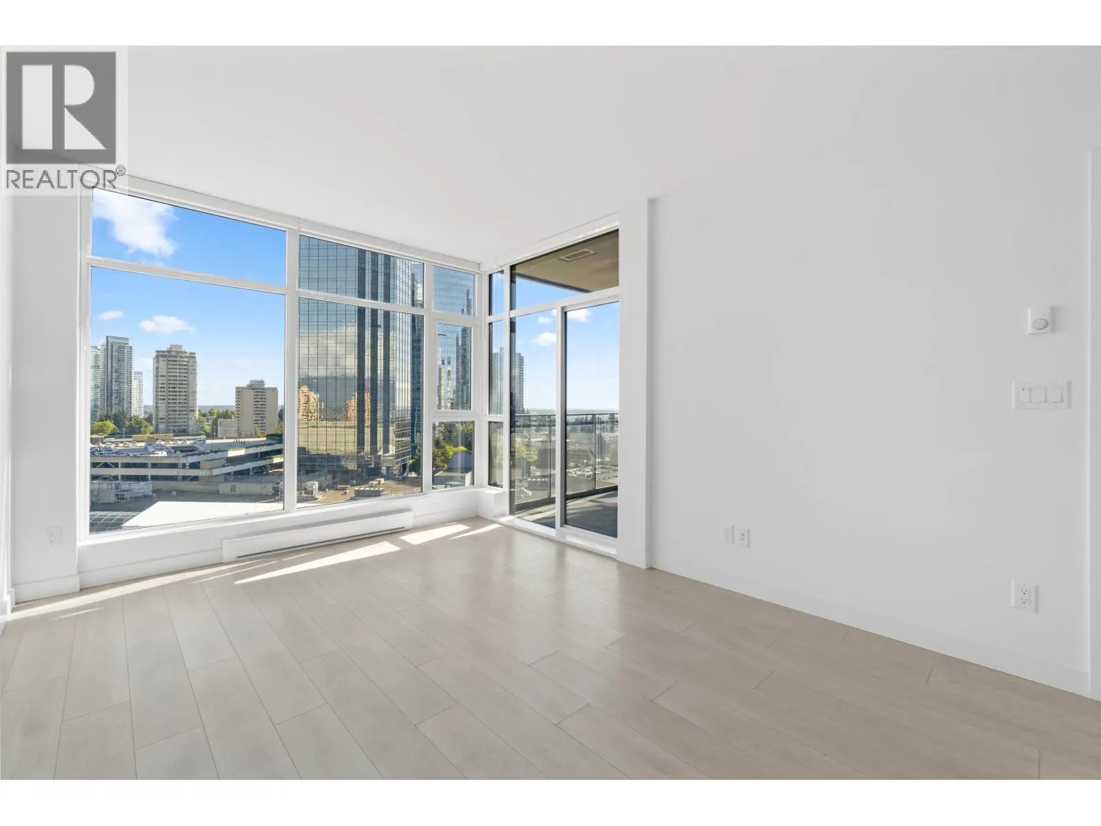 1501 6098 STATION STREET