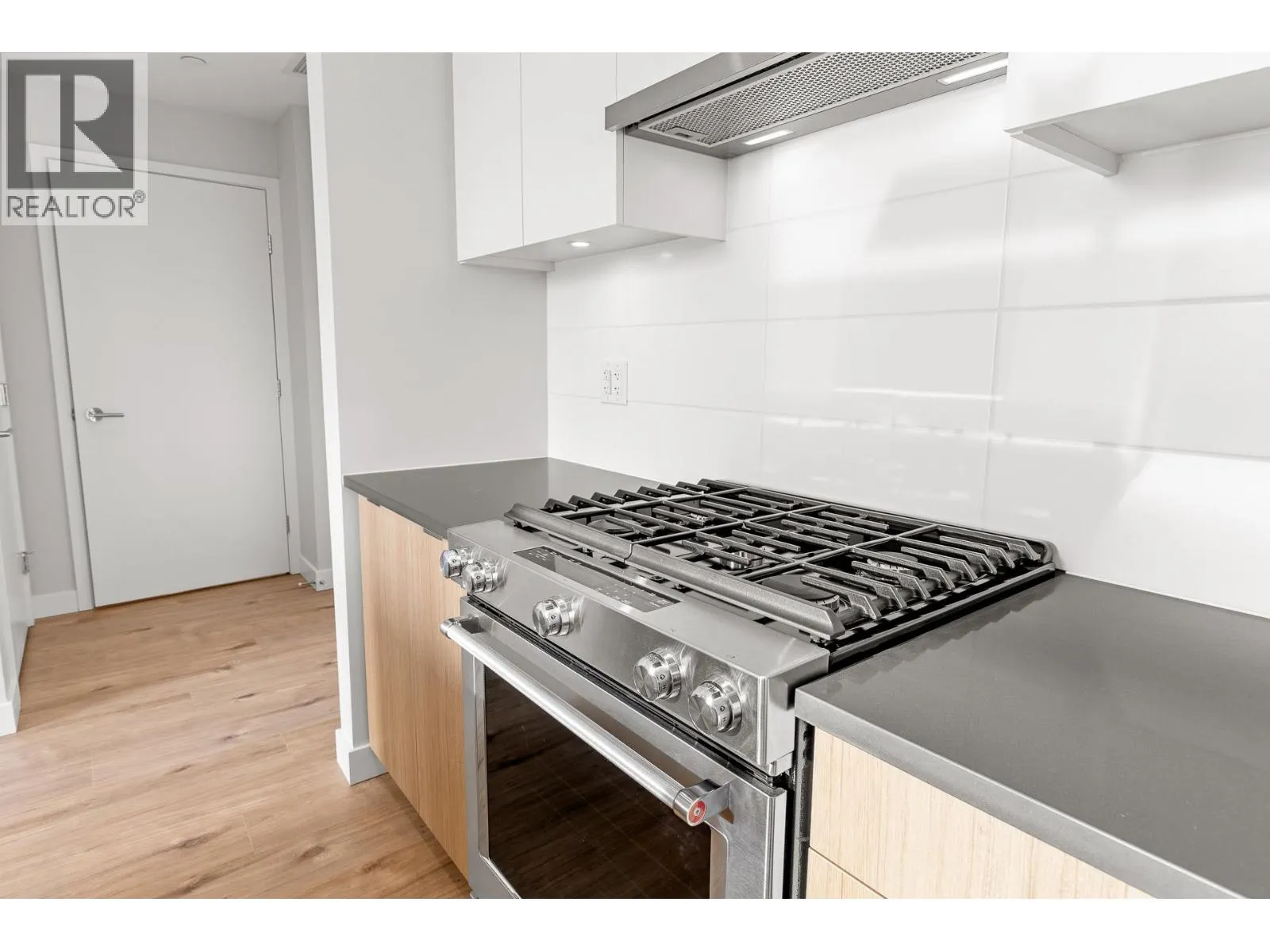 90X 3430 E KENT
