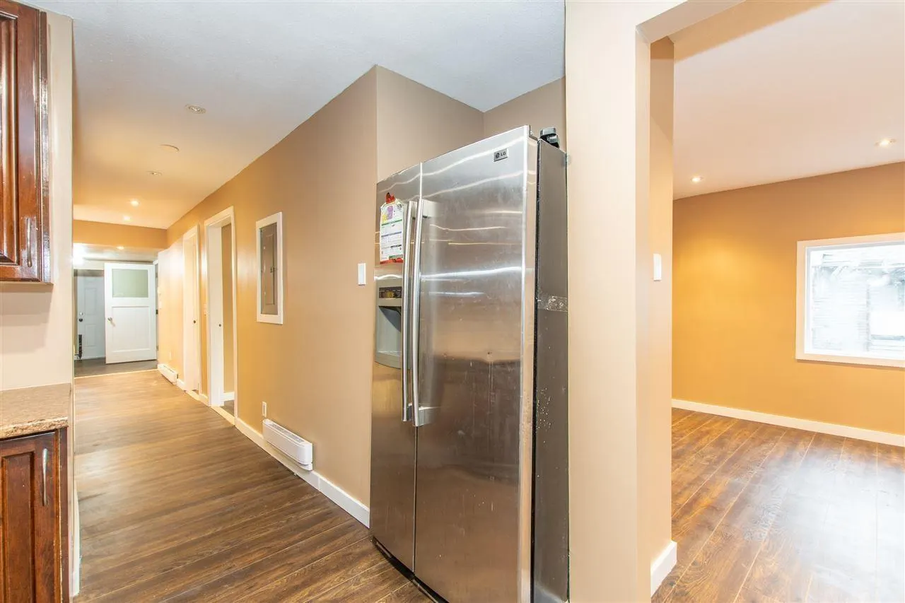 9485 ROBSON STREET|Chilliwack Proper West