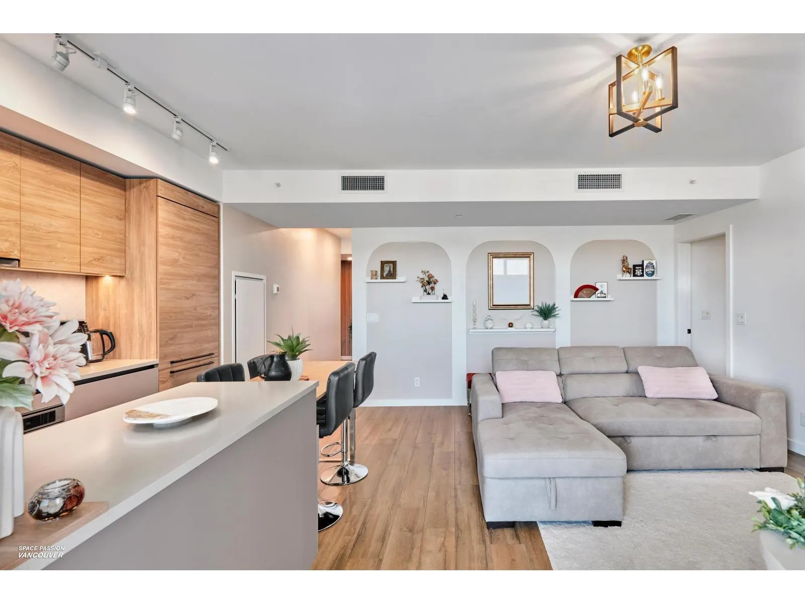 710 10448 UNIVERSITY DRIVE