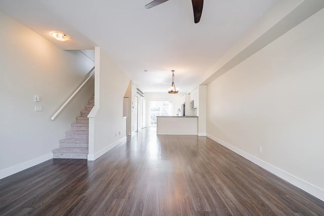 30 20967 76 AVENUE
