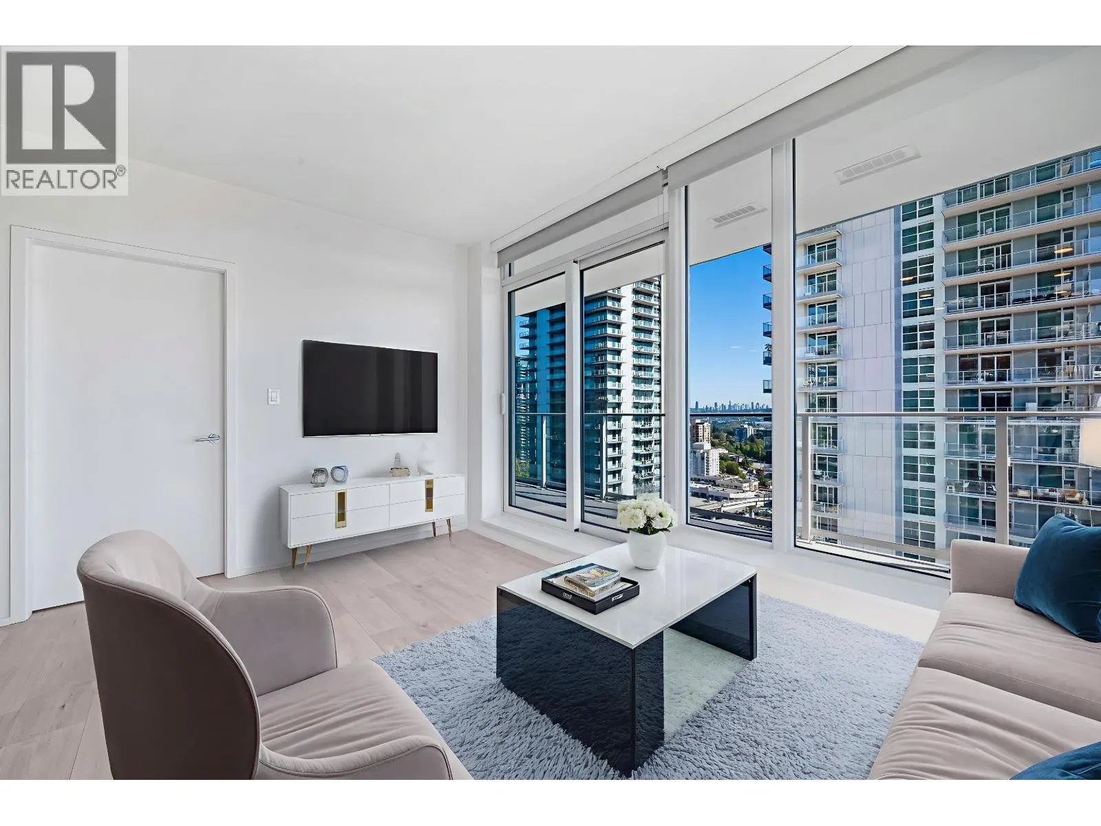1607 3809 EVERGREEN PLACE