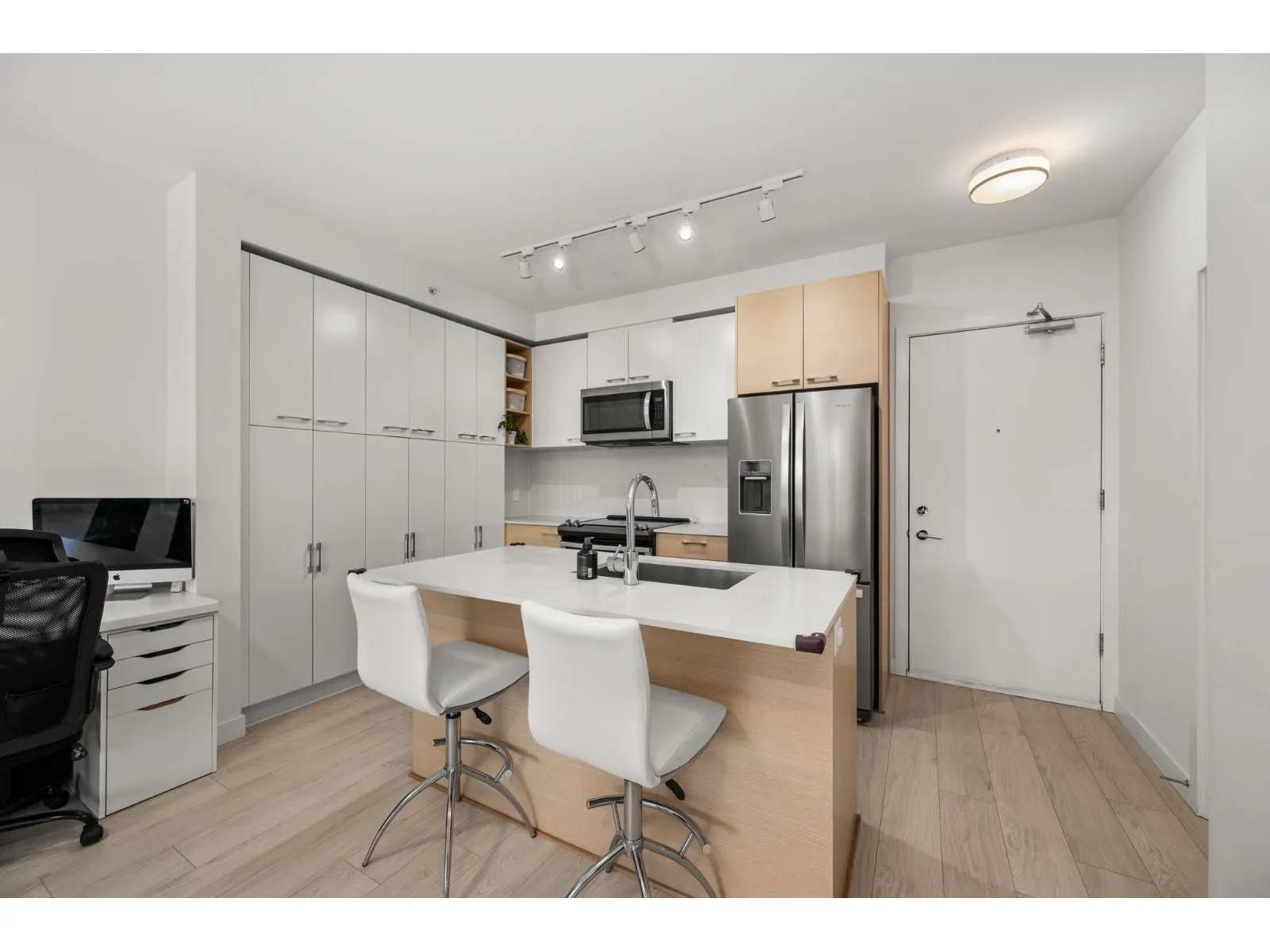 614 10603 140 STREET