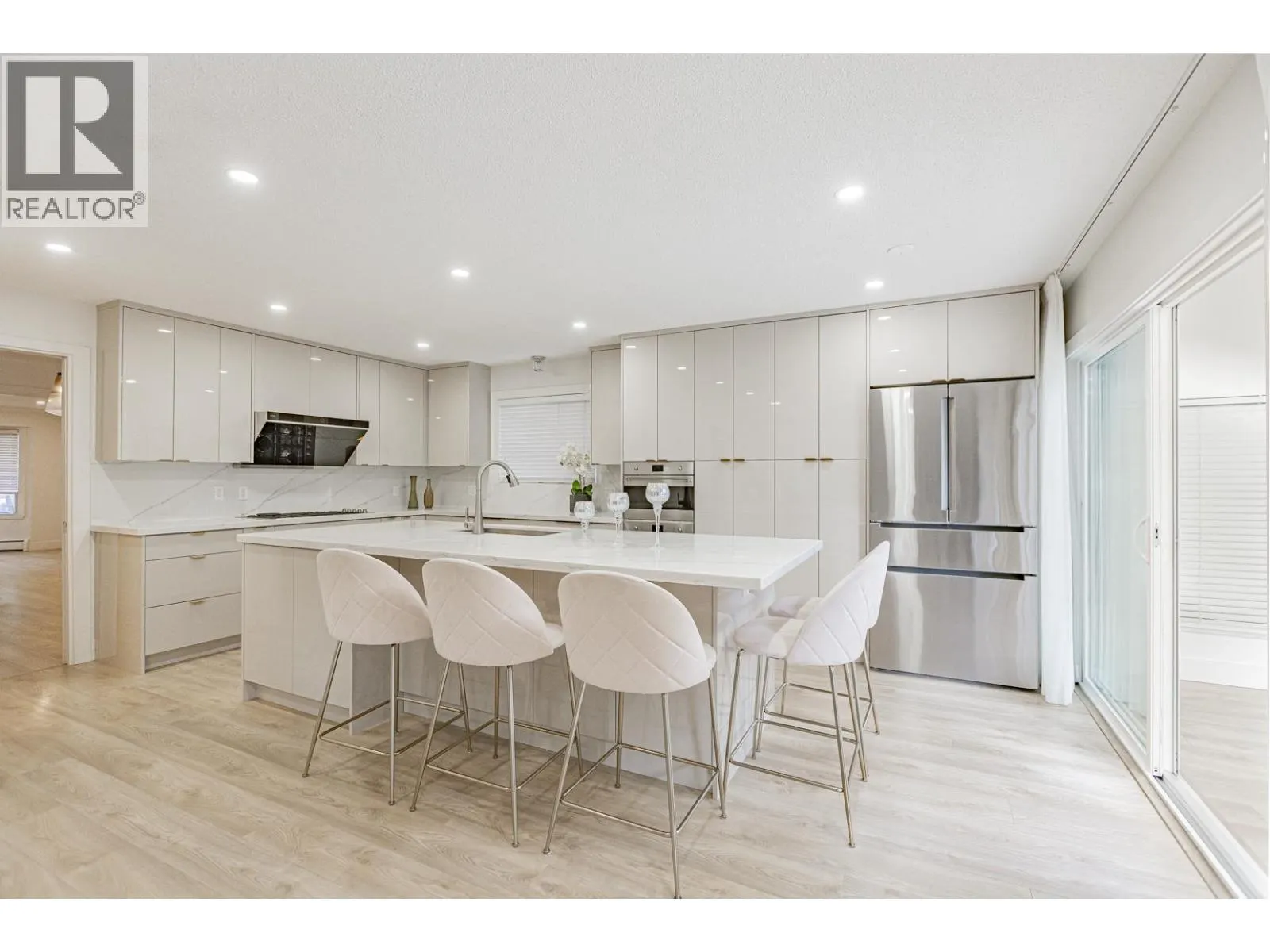 6220 GARNET DRIVE