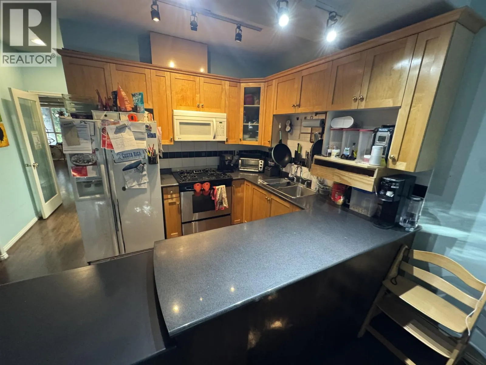 6693 CANADA WAY