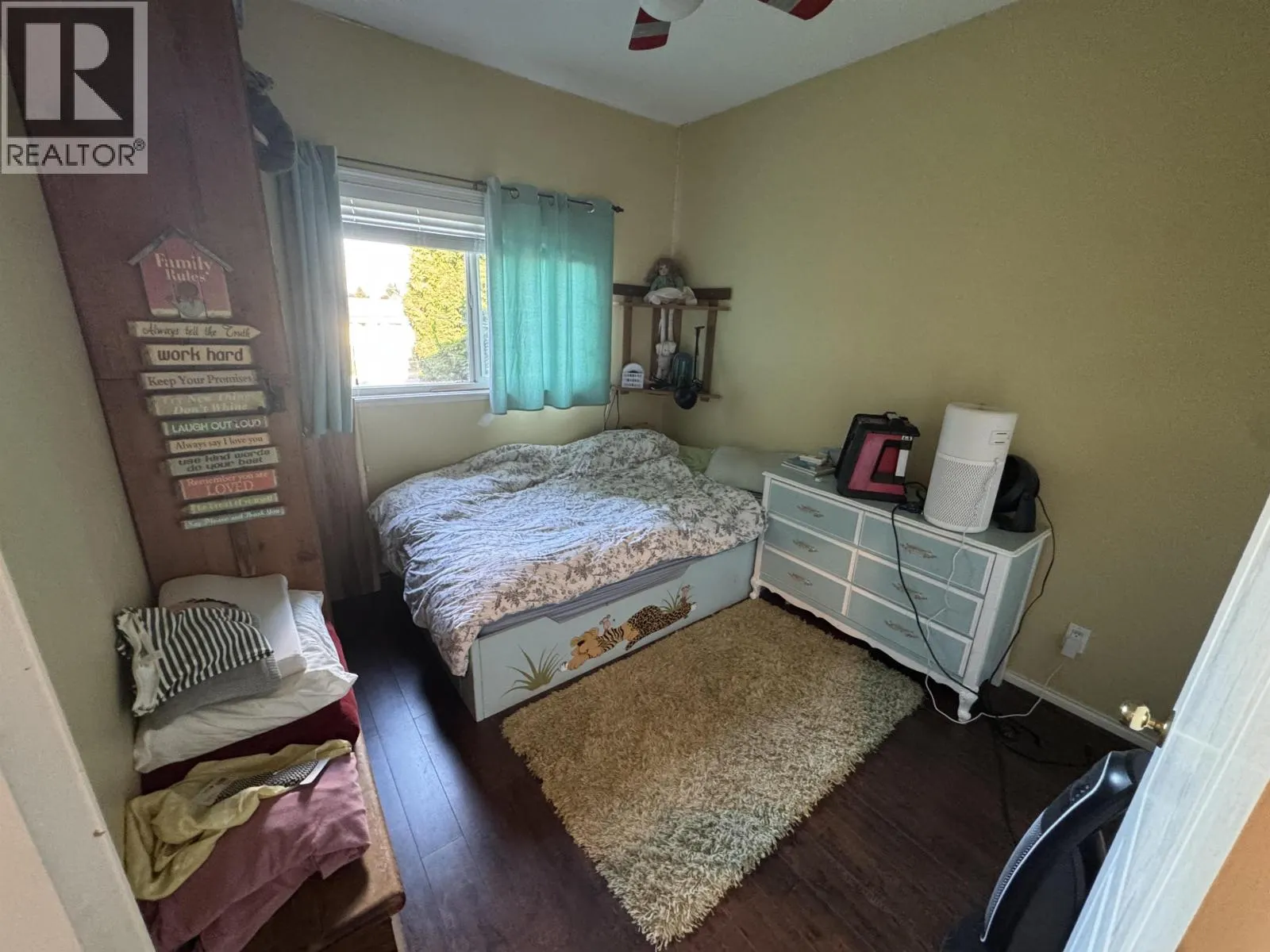 6693 CANADA WAY