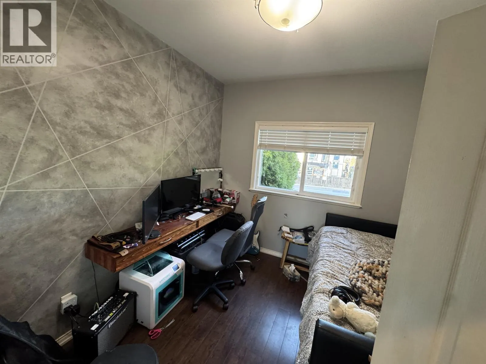 6693 CANADA WAY