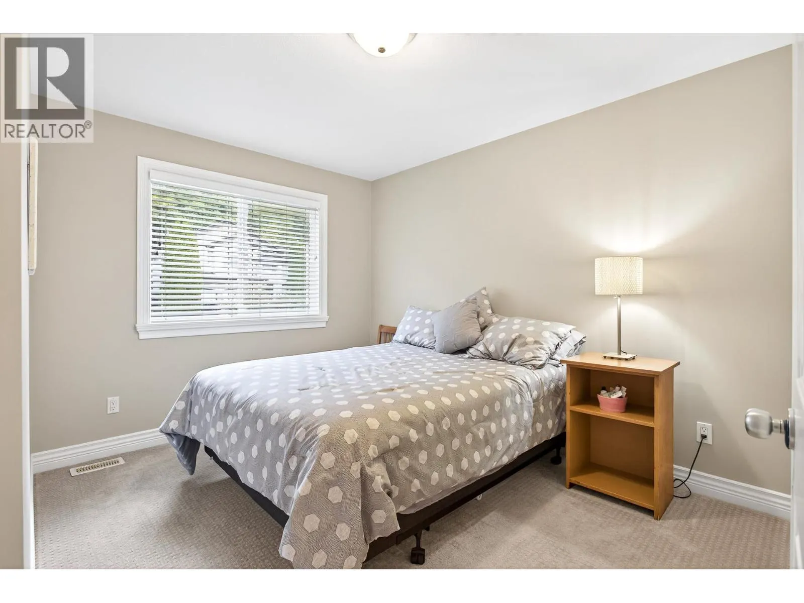 3028 MAPLEWOOD COURT