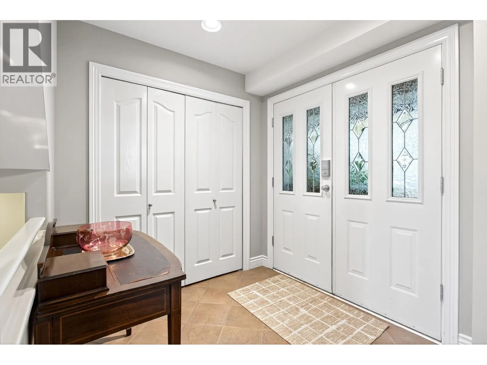 3028 MAPLEWOOD COURT