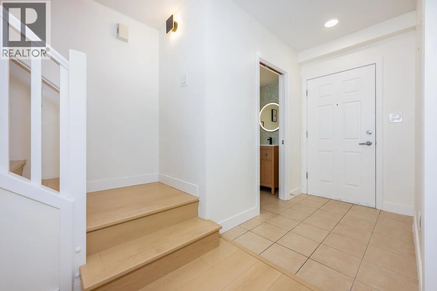 1 9133 HEMLOCK DRIVE