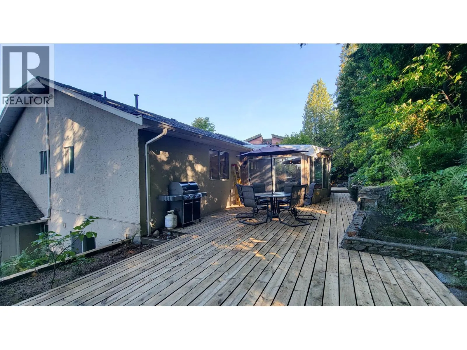 3595 WELLINGTON CRESCENT