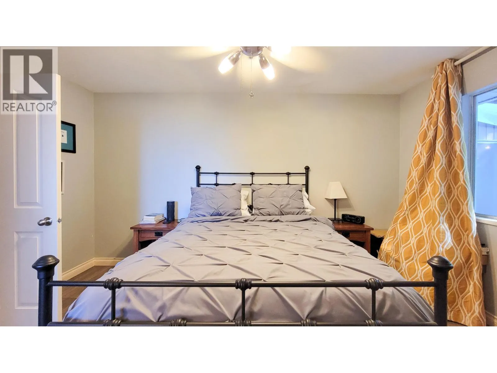 3595 WELLINGTON CRESCENT