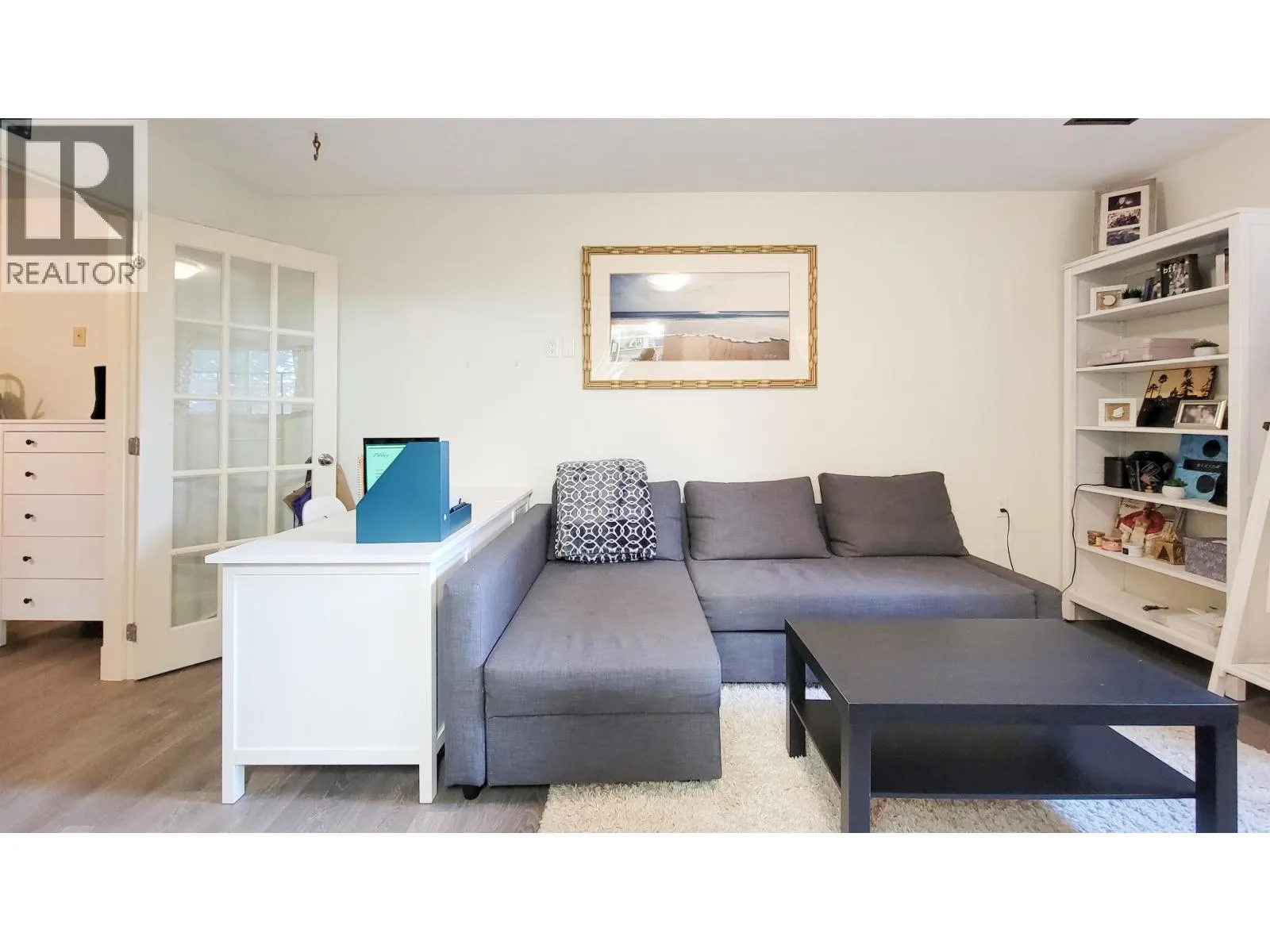 3595 WELLINGTON CRESCENT