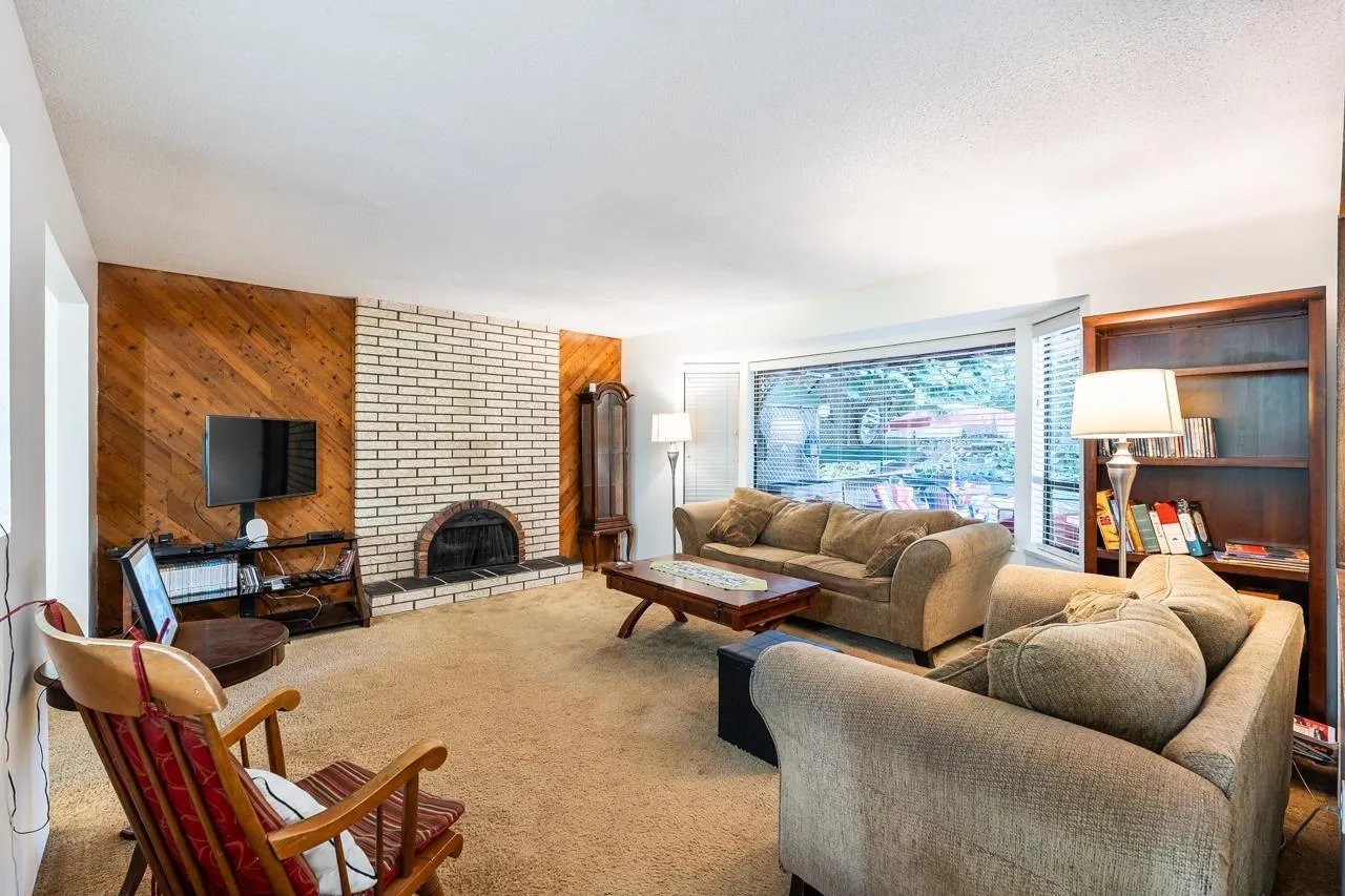 13575 CRESTVIEW DRIVE