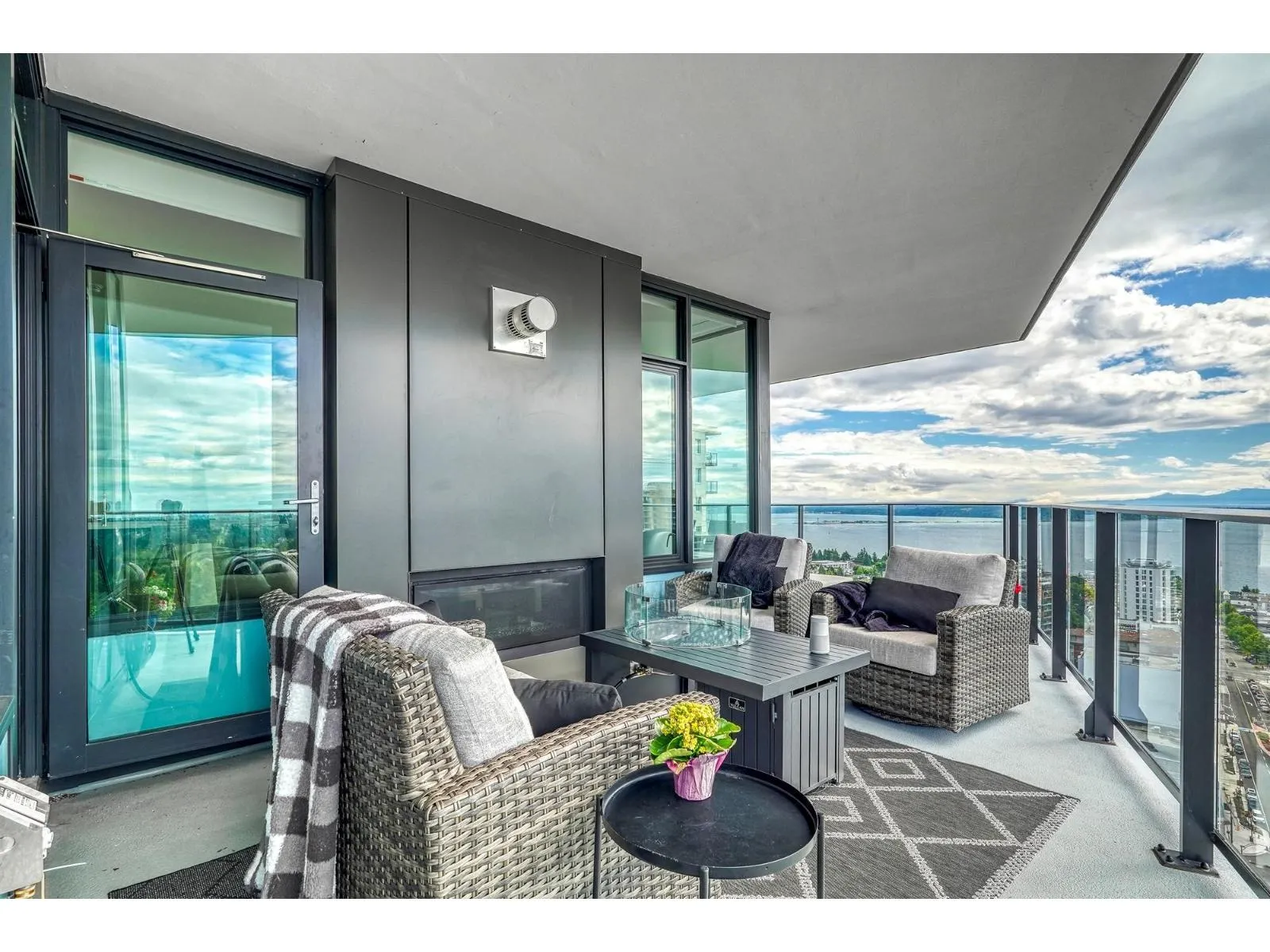 2305 1588 JOHNSTON ROAD