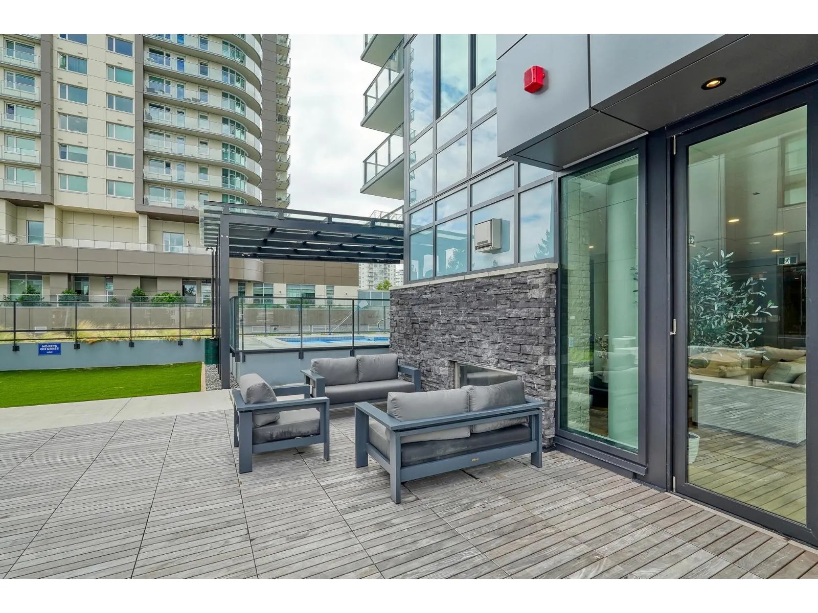 2305 1588 JOHNSTON ROAD