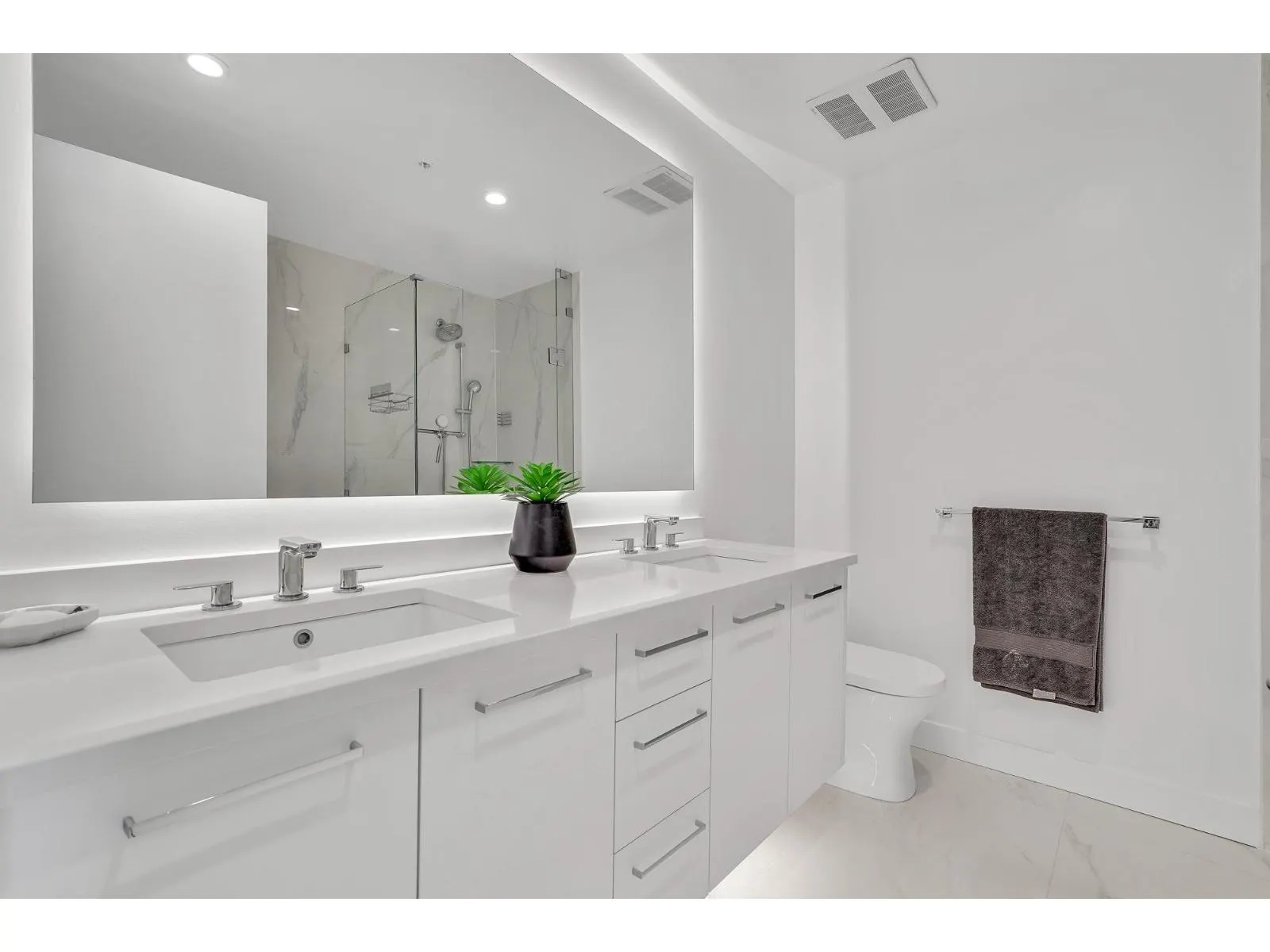 2305 1588 JOHNSTON ROAD