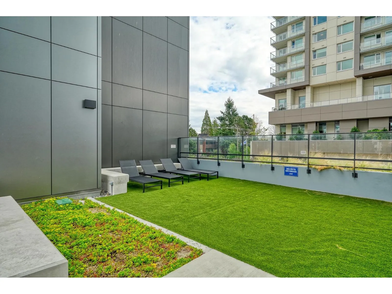 2305 1588 JOHNSTON ROAD