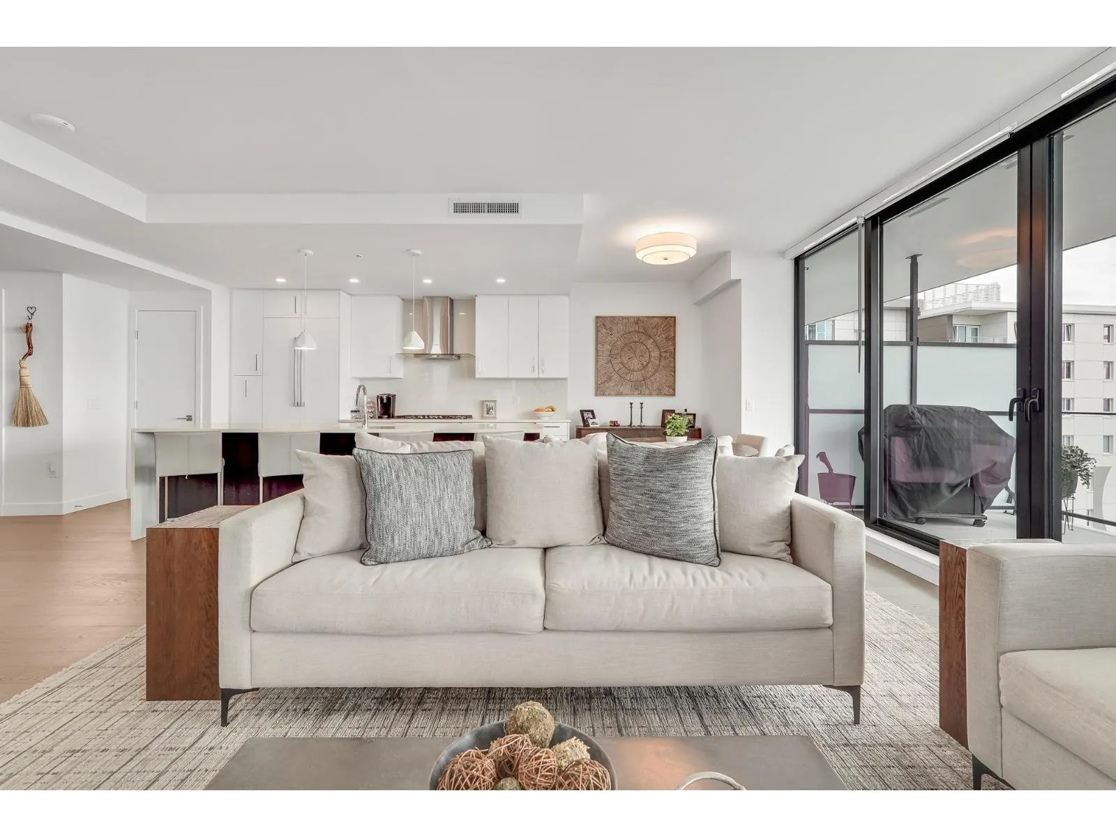 2305 1588 JOHNSTON ROAD