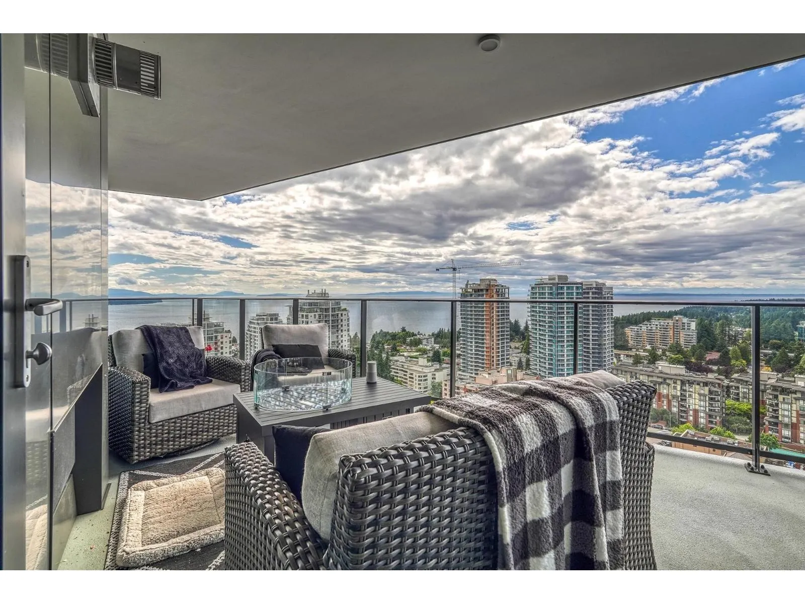 2305 1588 JOHNSTON ROAD