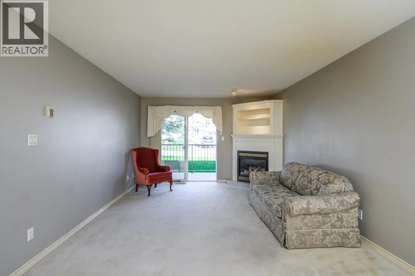 102 7215 SOUTHRIDGE AVENUE