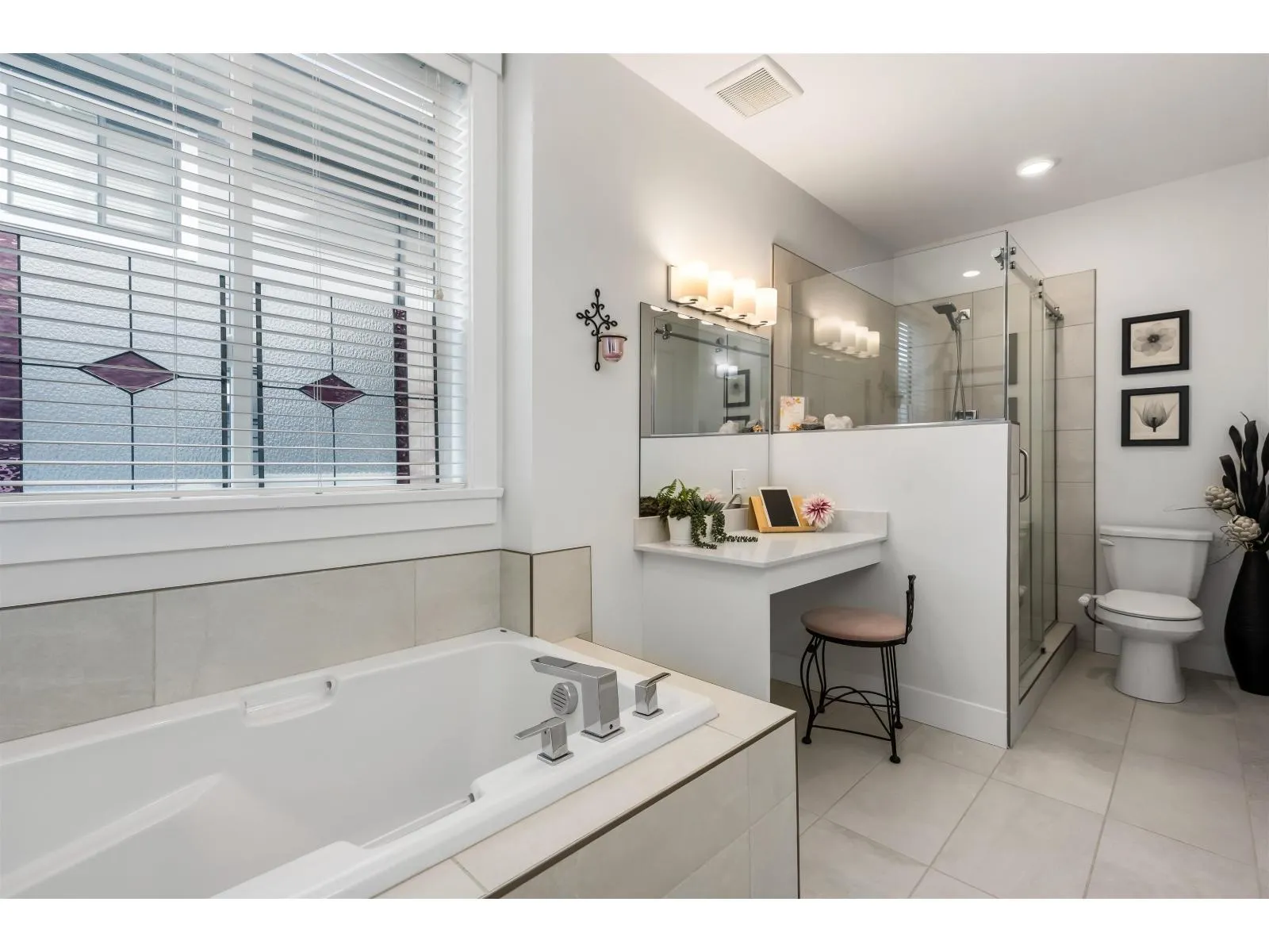 129 51096 FALLS COURT|Eastern Hillsides