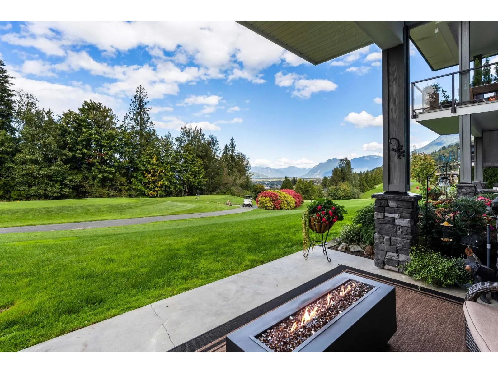 129 51096 FALLS COURT|Eastern Hillsides