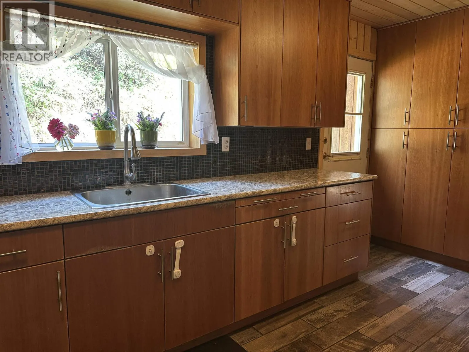 6831 SODA CREEK MACALISTER ROAD