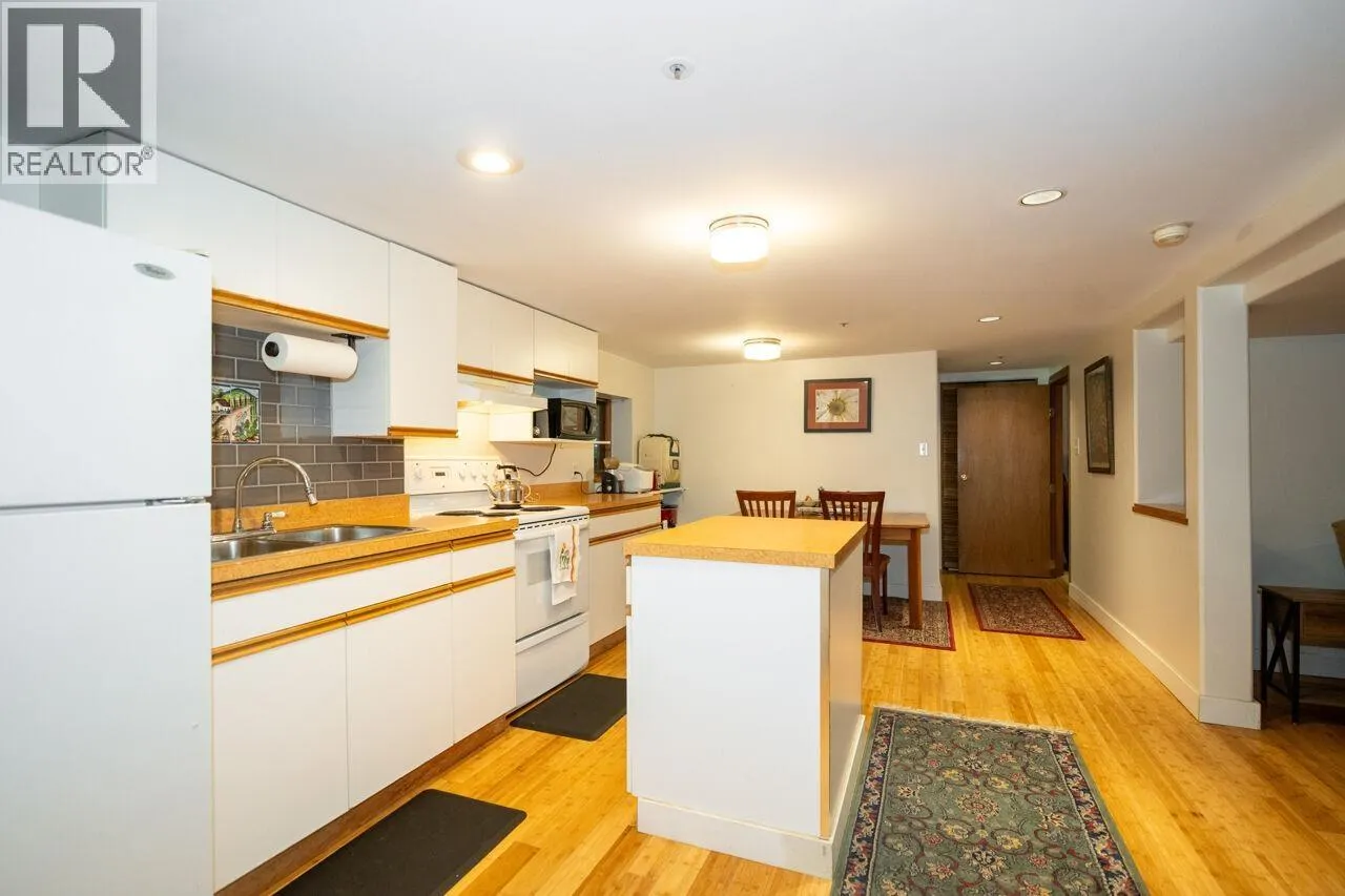 2659 OXFORD STREET