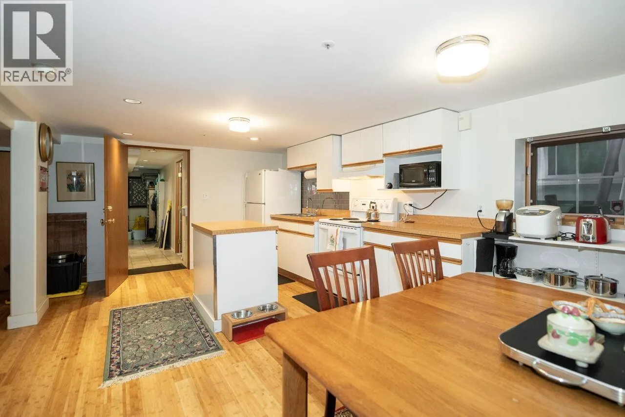 2659 OXFORD STREET