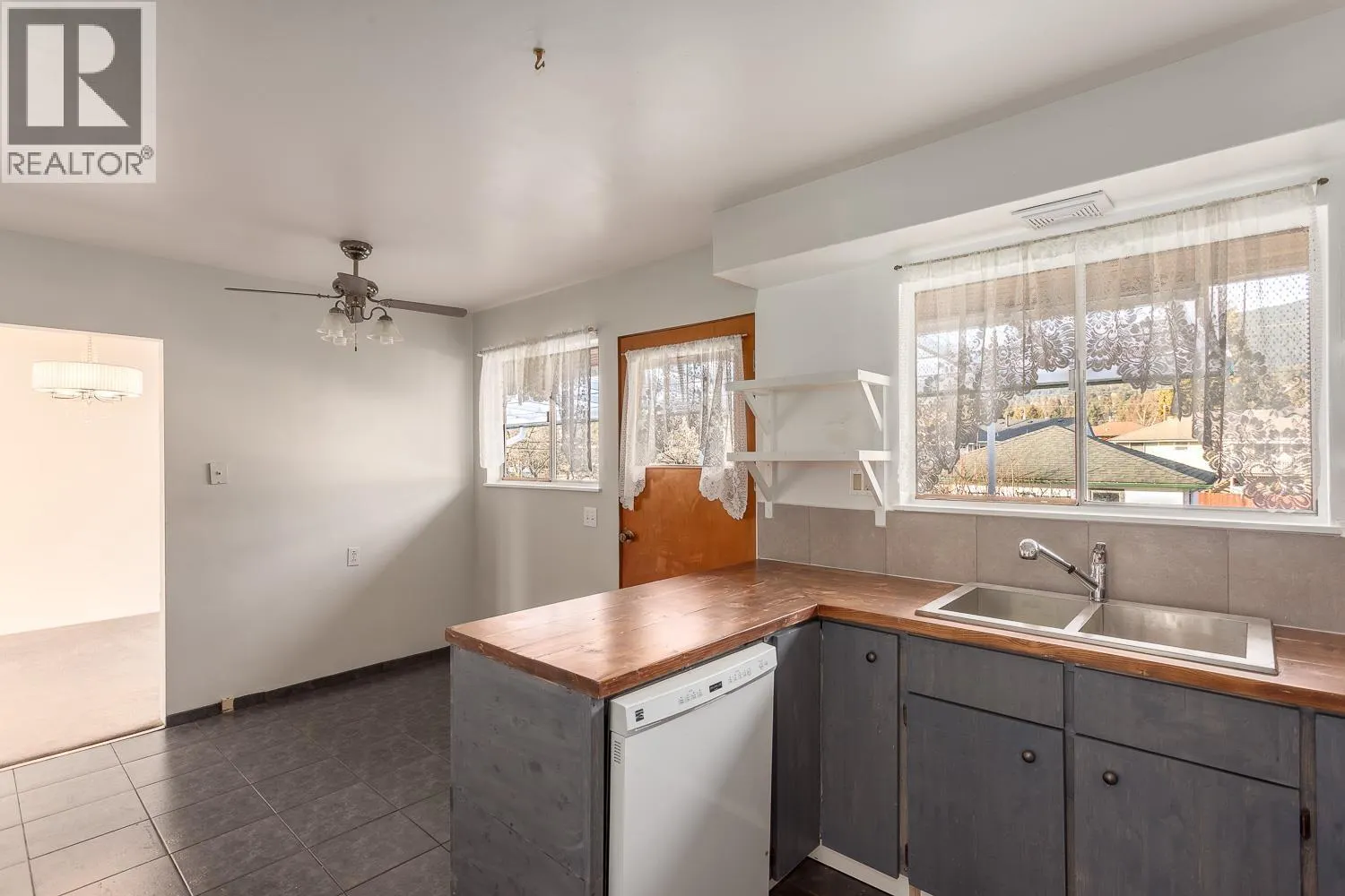 342 E 18TH STREET