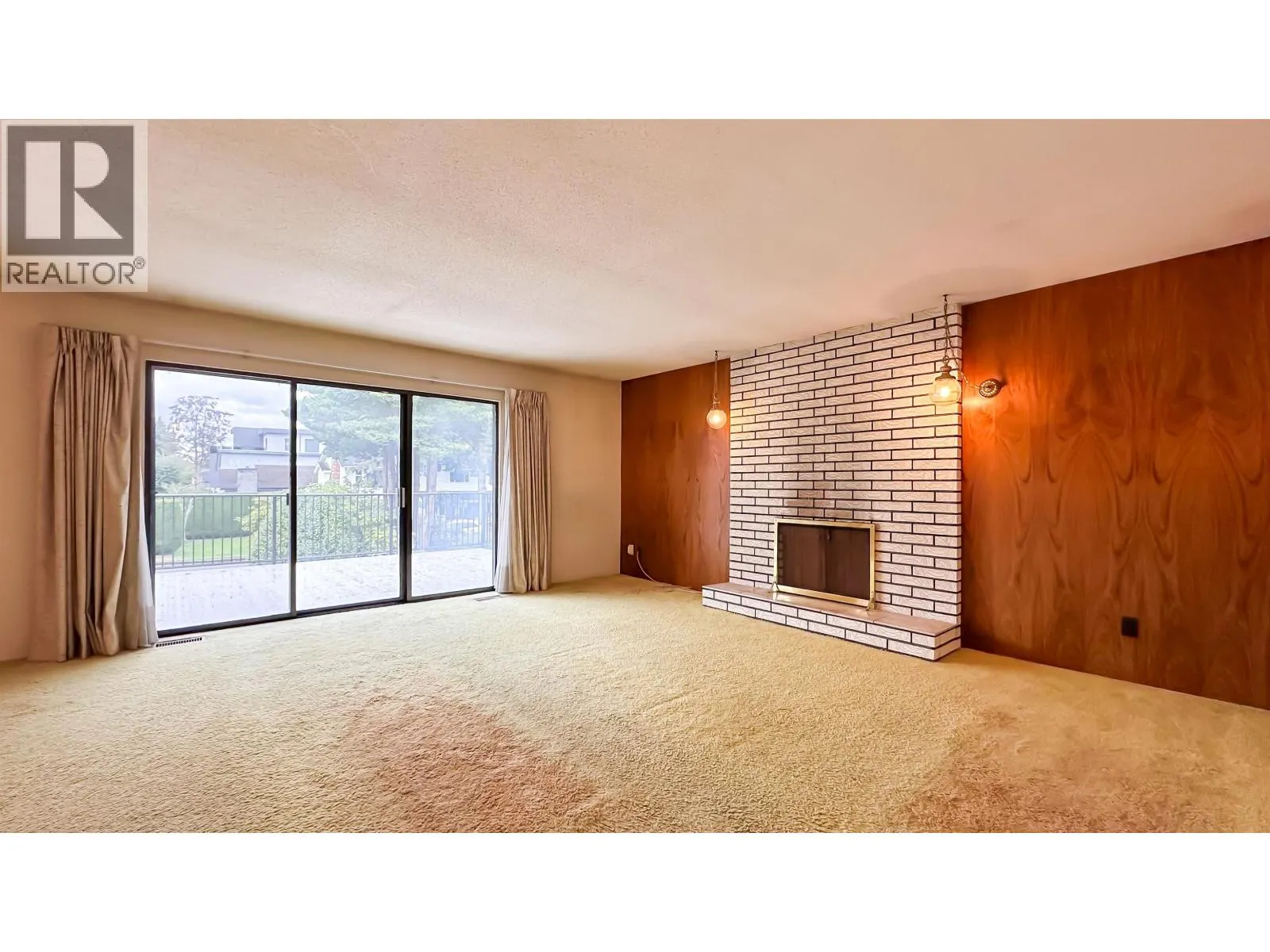 4331 LANCELOT DRIVE