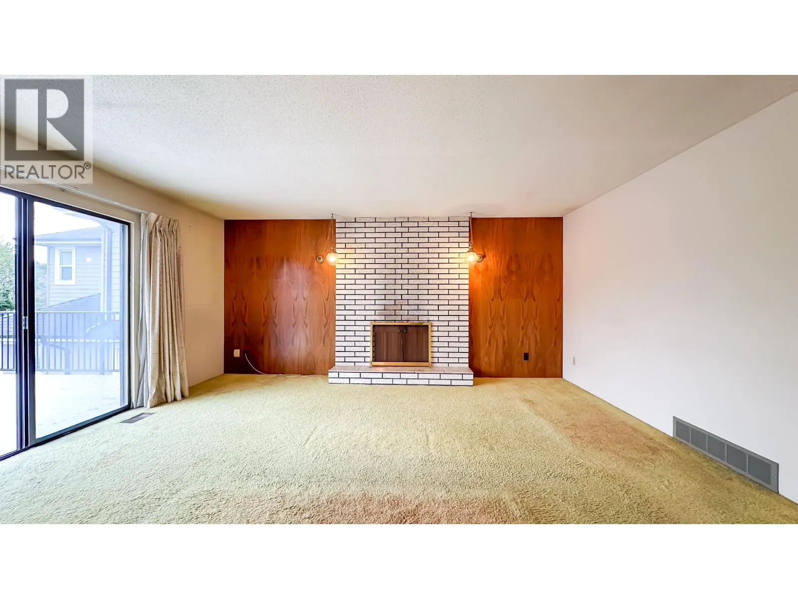 4331 LANCELOT DRIVE