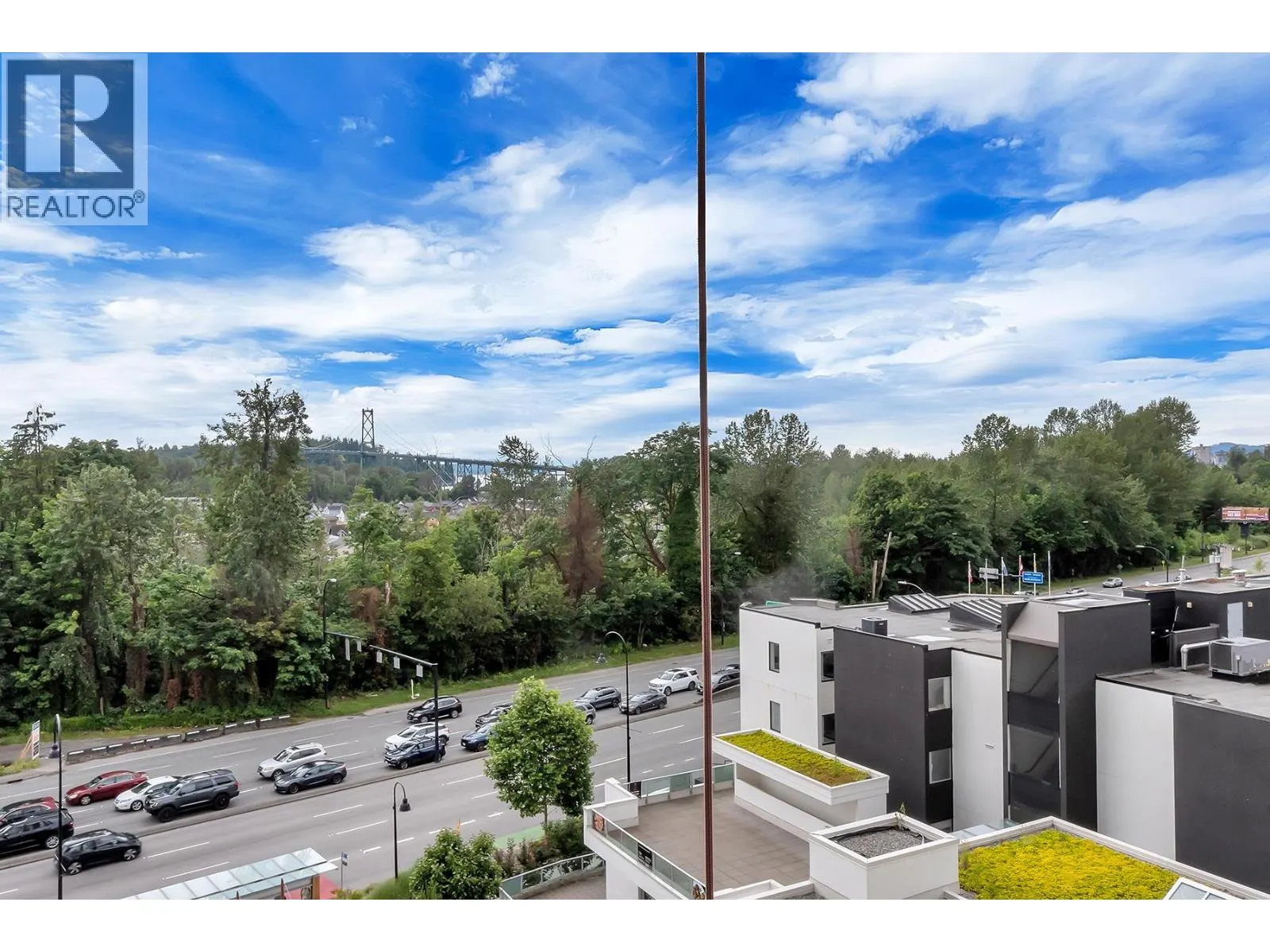 607 1632 LIONS GATE LANE