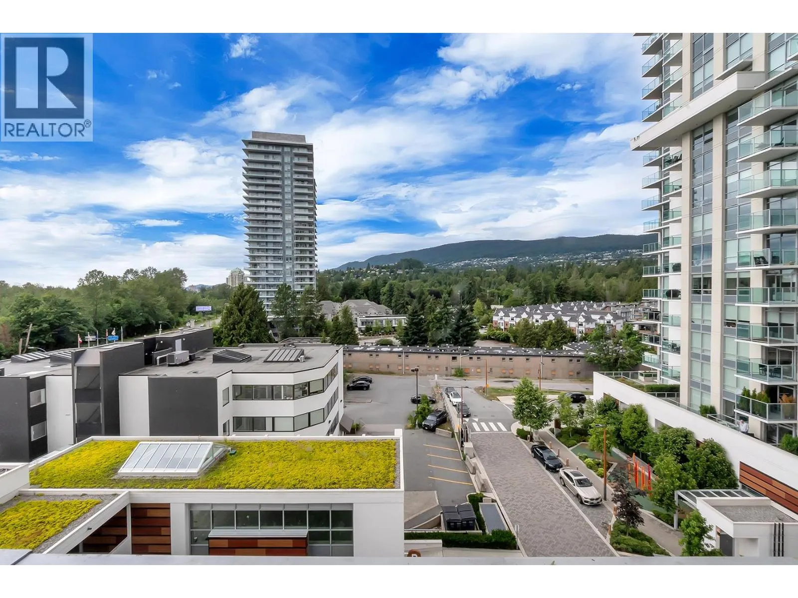 607 1632 LIONS GATE LANE