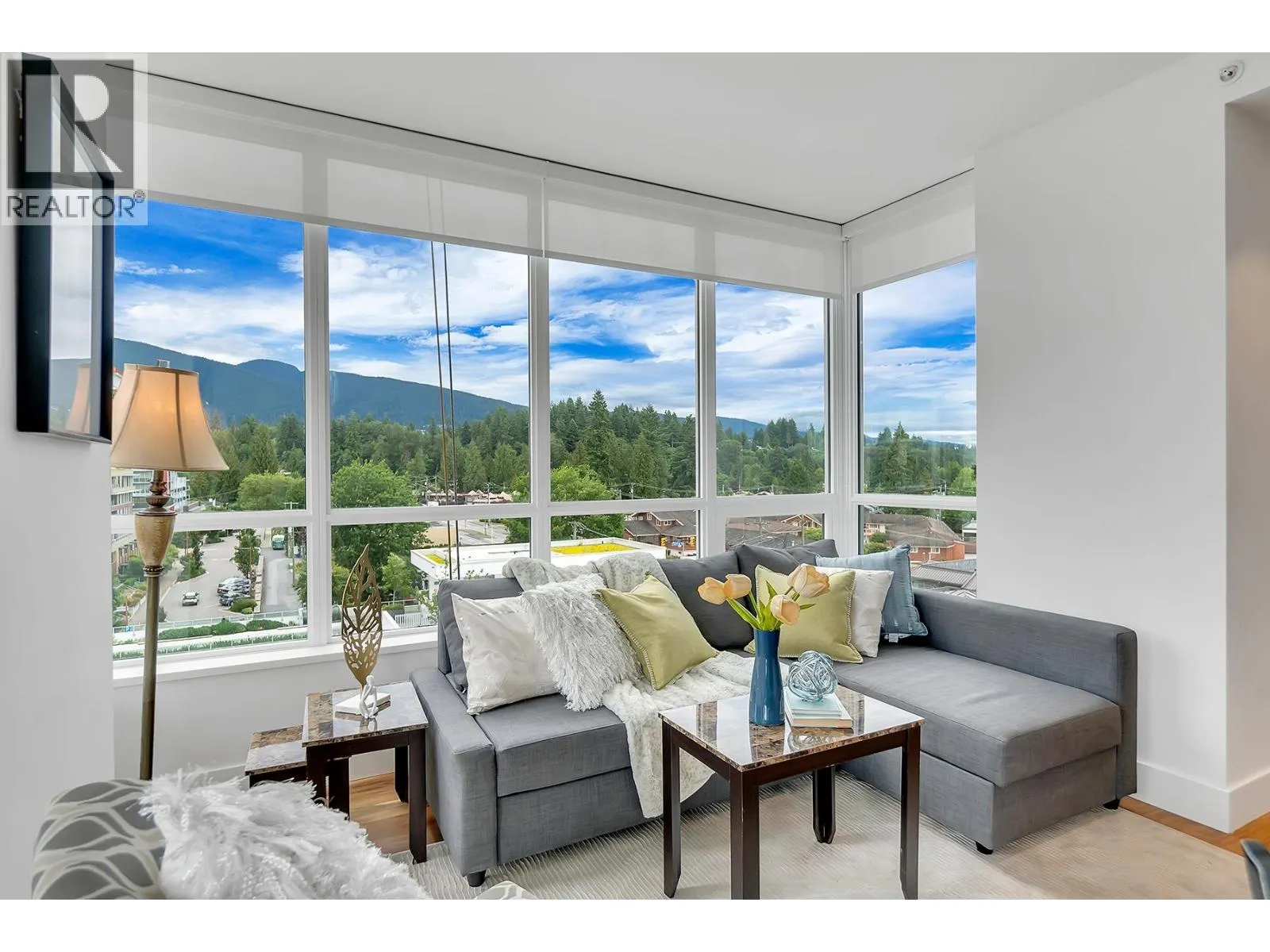 607 1632 LIONS GATE LANE