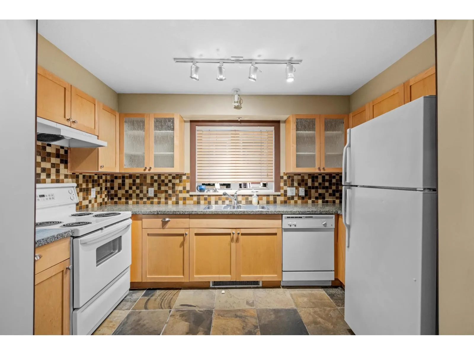 177 15236 36 AVENUE