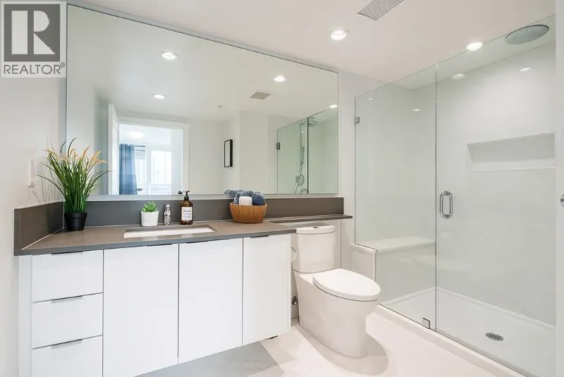 1601 2388 MADISON AVENUE