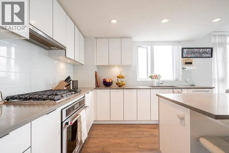 1601 2388 MADISON AVENUE