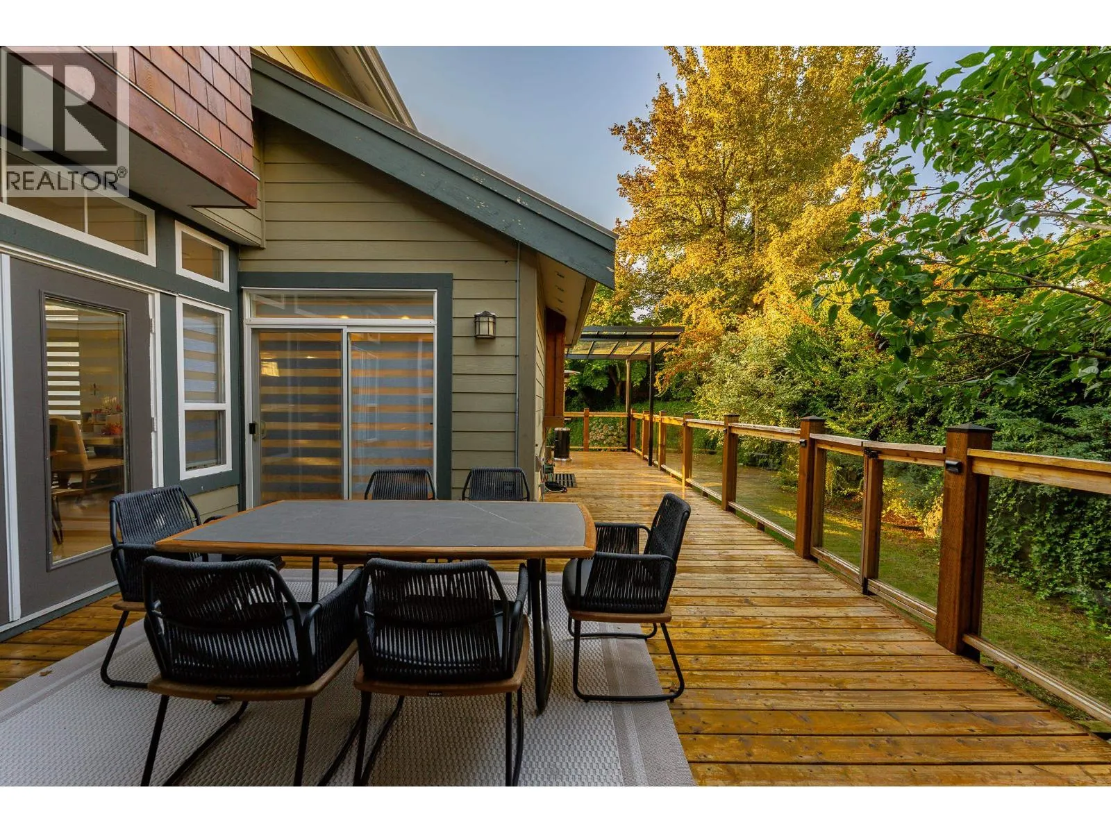 55 ASHWOOD DRIVE