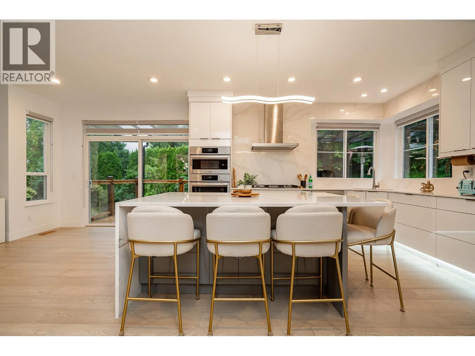 55 ASHWOOD DRIVE