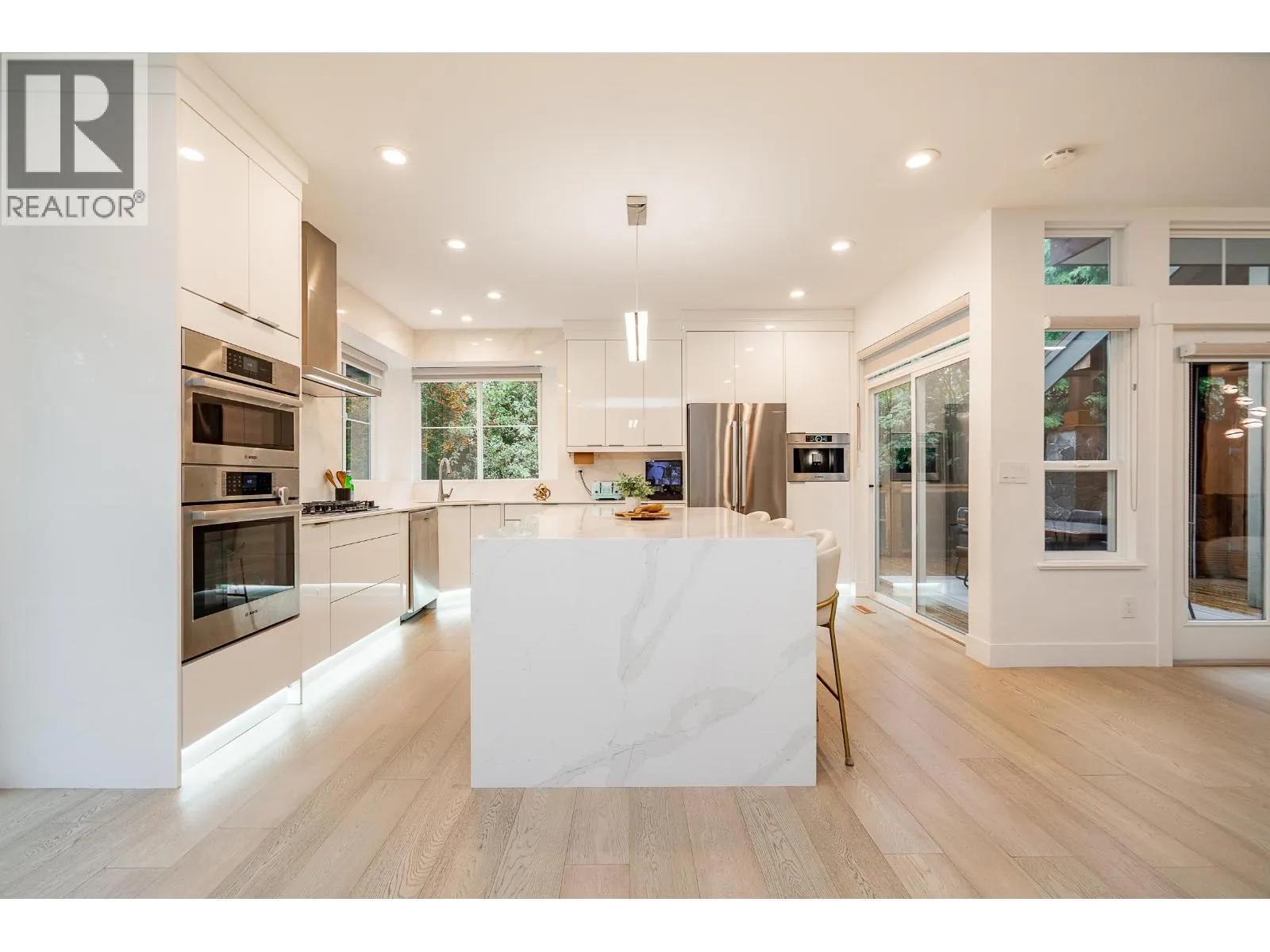 55 ASHWOOD DRIVE