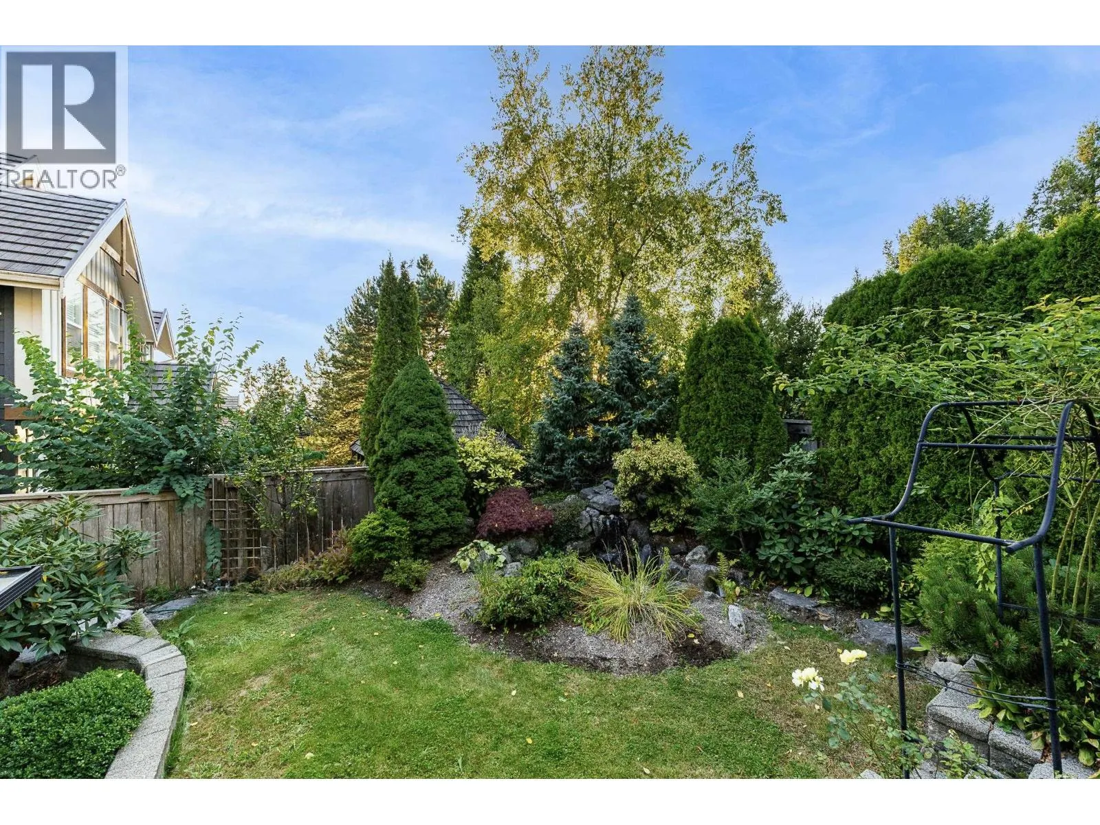 55 ASHWOOD DRIVE